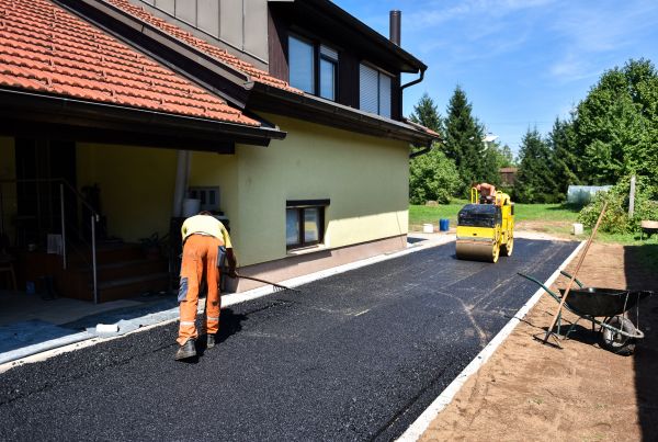 Blacktopping Service in Estero